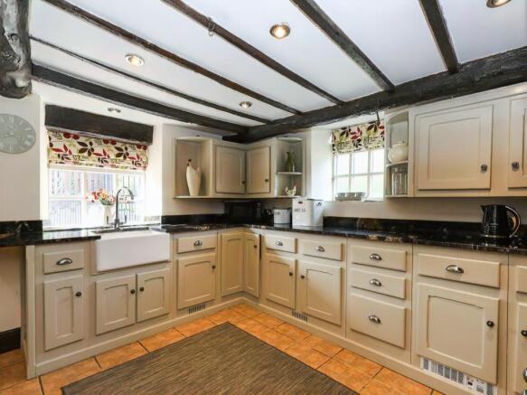 Breakfasting Kitchen