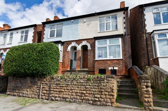 4 Bedroom semi-detached house - HMO
