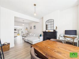 72, Sheringham Avenue, Romford RM7 9DR
