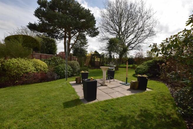 27 Abbey Drive, Ashby
