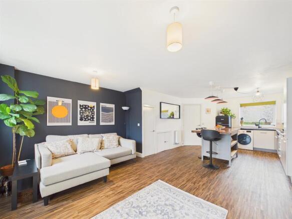 OPEN PLAN LIVING/DINING/KITCHEN