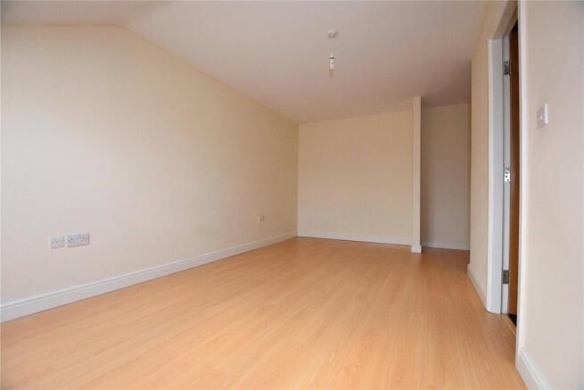 2 bed Apartment for sale Image 8