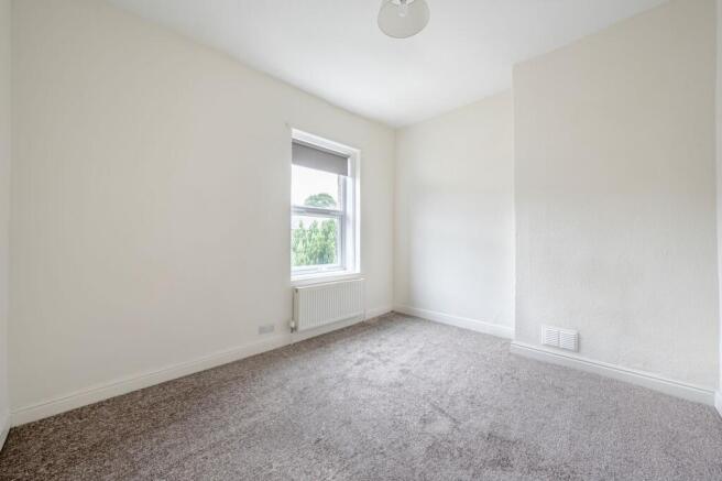 2 bed Terraced to rent Image 8