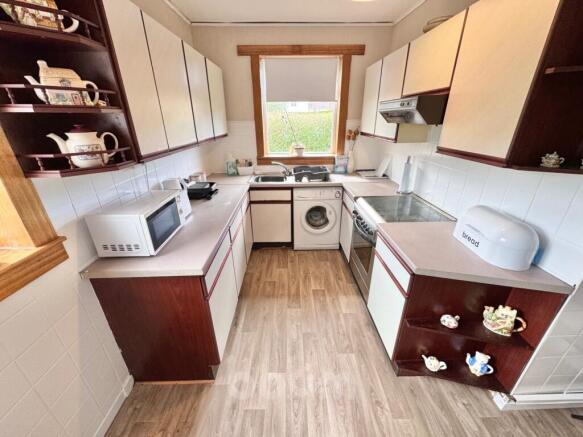 Lindsay Avenue, Kilbirnie kitchen