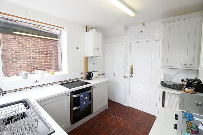 3 bed Semi-Detached for sale Image 10