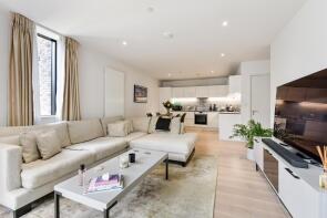 16, 51 Summerston House, Starboard Way, Silvertown, London E16 2PE