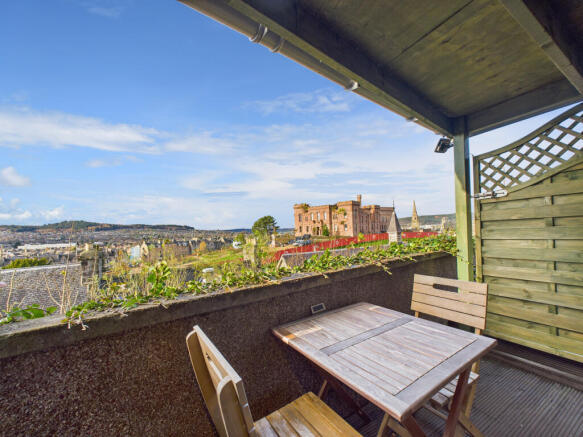 CAM03185G0-PR0124-STILL020