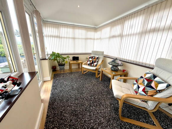 4 bed Detached for sale Image 12