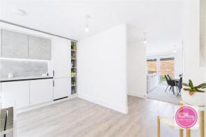 12, Amber Place, Newhall, Swadlincote DE11 0XT