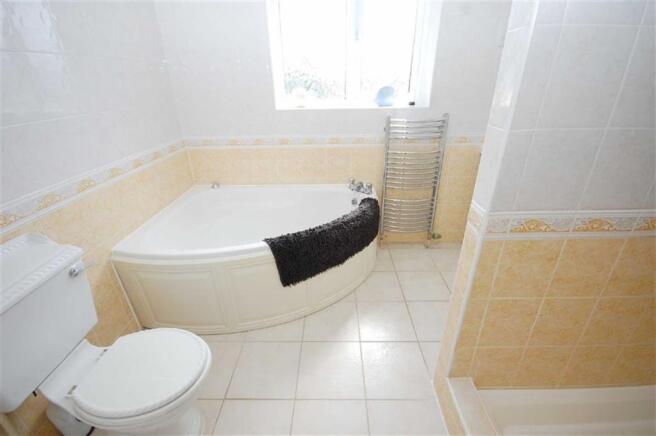 En-Suite Bathroom/W.