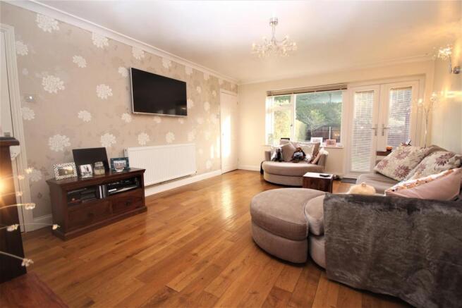 Living Room.jpg