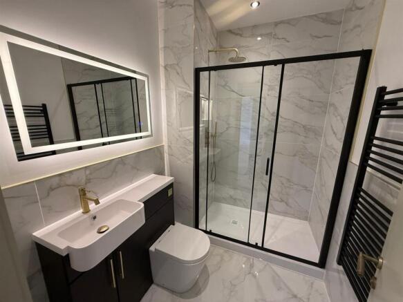 Bathroom.jpeg