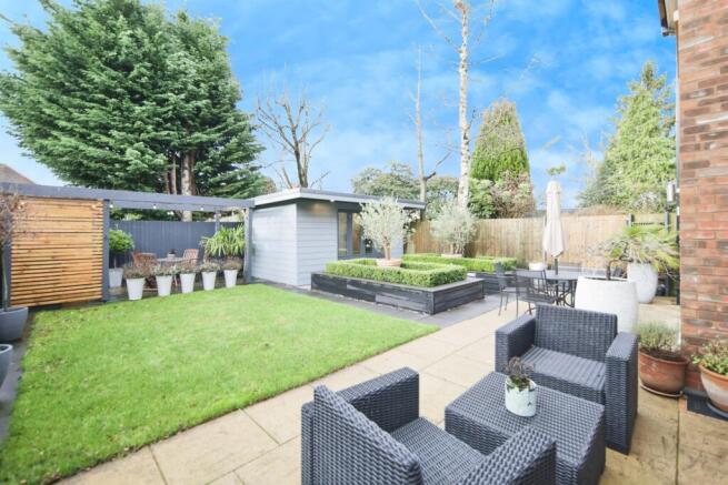 Photo 9