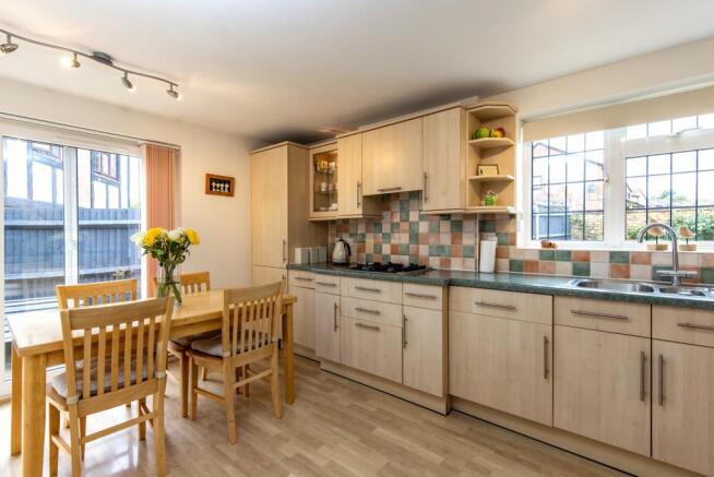 Kitchen/Breakfast Room
