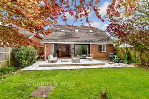 Victoria Road, Hayling Island, Hampshire