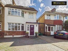 97, Dugdale Hill Lane, Potters Bar EN6 2DR