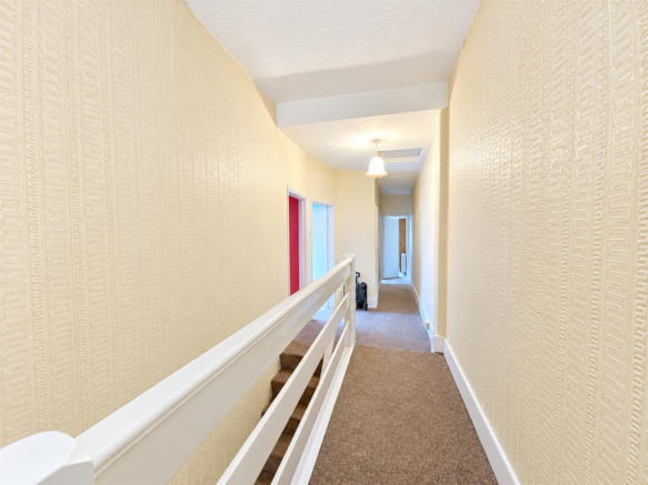 Devonshire Road, Palmers Green, N13 photo 4