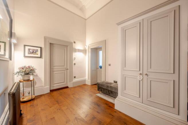 2 bed Apartment for sale Image 12
