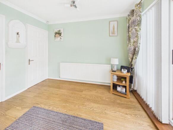 3 bed Semi-Detached for sale Image 11