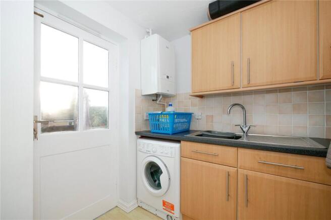 4 bed Detached for sale Image 8
