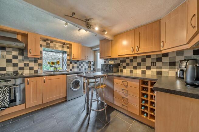 1313541-9-6863ad528258d