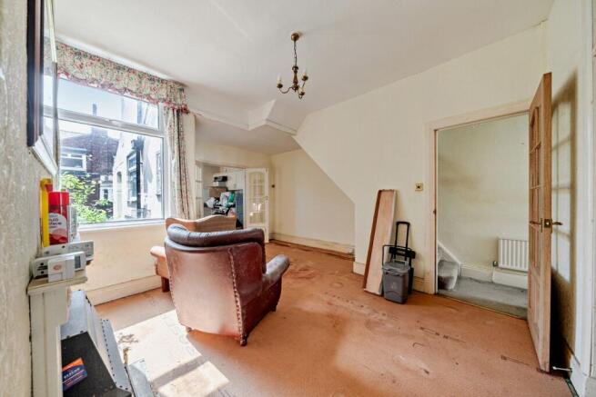 3 bed Terraced for sale Image 4