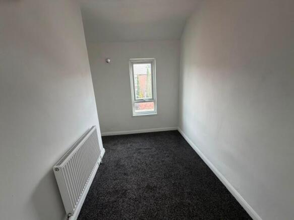 3 bed Terraced to rent Image 7