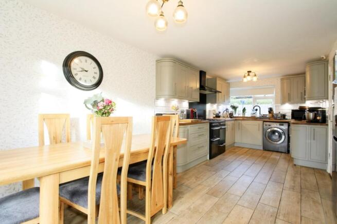 Kitchen/Breakfast