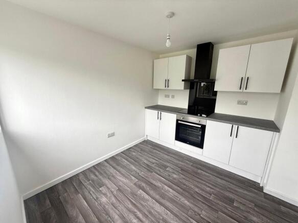 3 bed Semi-Detached for sale Image 8