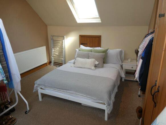 2 bed Terraced to rent Image 7