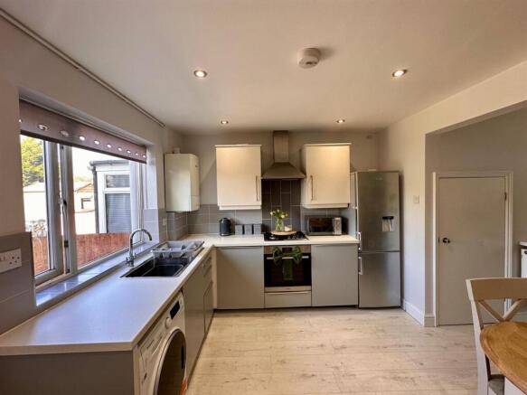 Kitchen/Dining Room