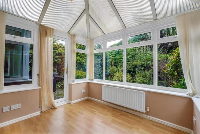 3 bed Detached for sale Image 7
