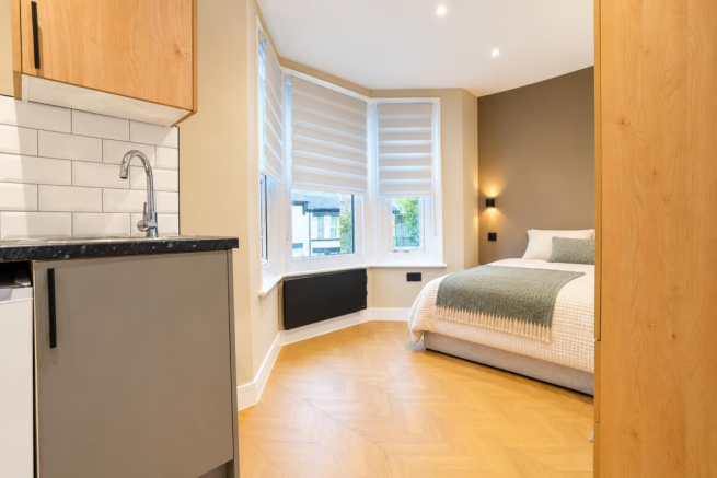 39 Bedroom 2.png