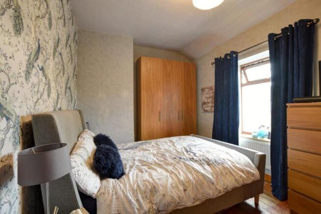 Bed 1.jpg