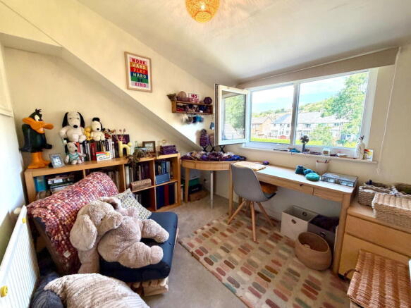 3 bed Semi-Detached for sale Image 11