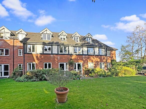 Photo 10
