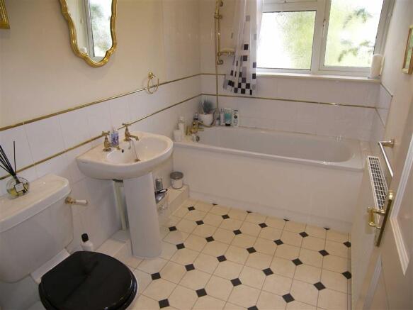 Photo 10