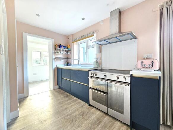30, Central Avenue, Church Stretton, Shropshire photo 3