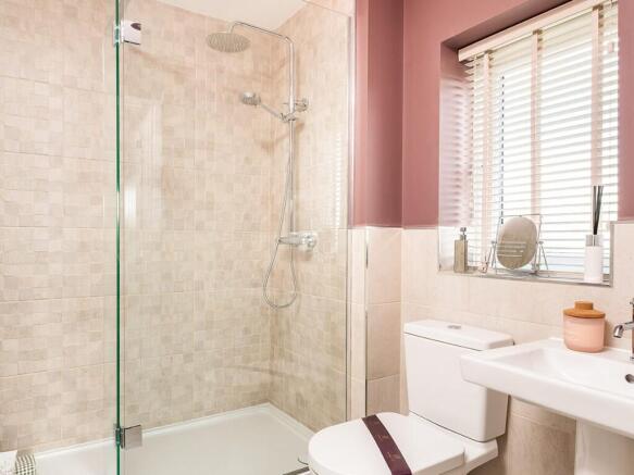4 bed Detached for sale Image 10