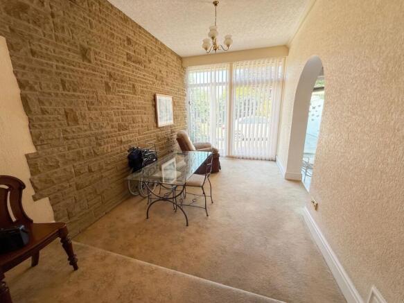 5 bed Semi-Detached for sale Image 12