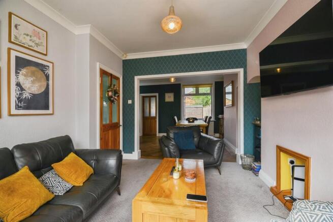3 bed Semi-Detached for sale Image 8
