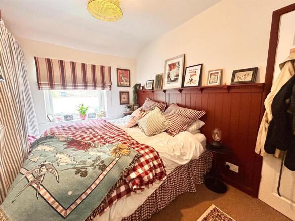 2 bed Terraced for sale Image 12