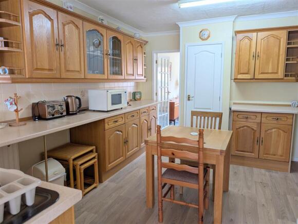 PXL_20251007_114301172.MP~2.jpg