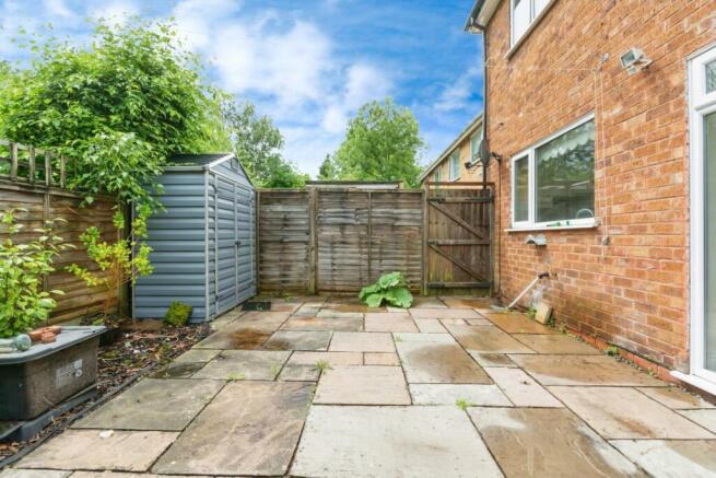 Rear garden (3).jpg