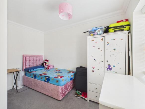 4 bed Detached for sale Image 11