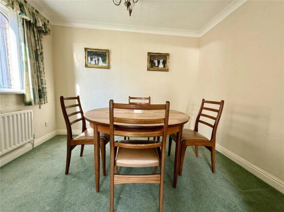 2 bed Apartment for sale Image 11