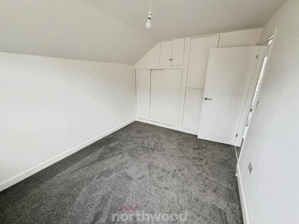 4 bed Detached to rent Image 6