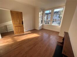 28, Elvendon Road, London N13 4SJ