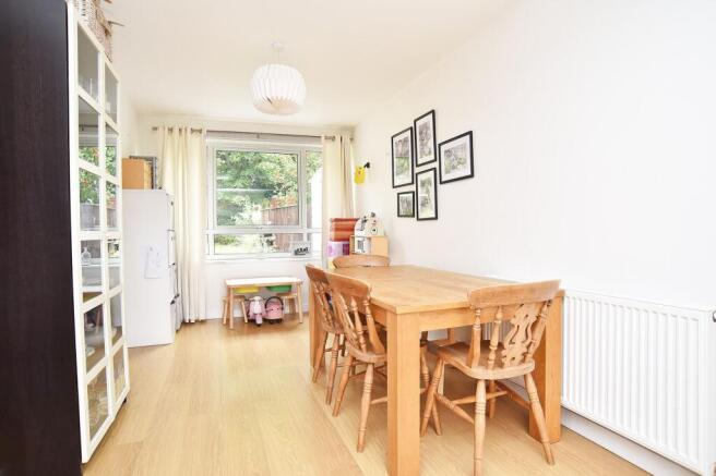 3 bed Semi-Detached for sale Image 4