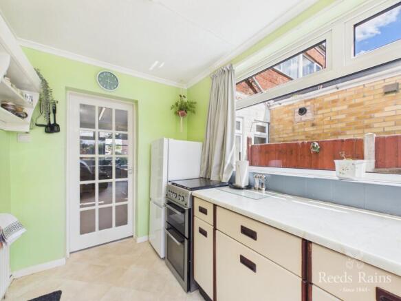 3 bed Semi-Detached for sale Image 9